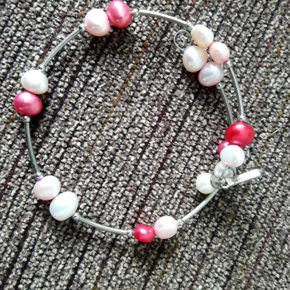 Vantel pearl wrap bracelet